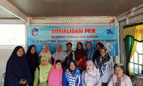 Dosen Fakultas Perikanan dan Ilmu Kelautan UMI Bekali Pelatihan Pembuatan Bandeng Presto