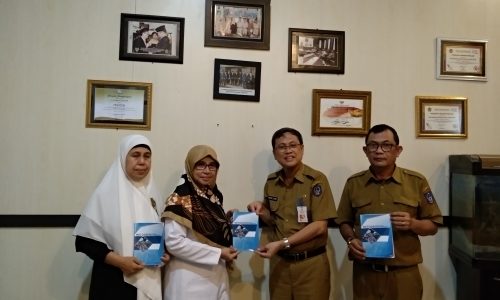 Penyerahan Hasil Luaran Penelitian PUPT Skim Penelitian Terapan