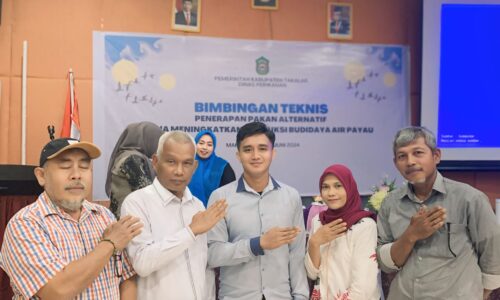 Bapak Ir. Muhammad Saenong, MP (Wakil Dekan II Fakultas Perikanan dan Ilmu Kelautan UMI) menjadi Narasumber pada Kegiatan Bimbingan Teknis Penerapan Pakan Alternatif Guna Meningkatkan Produksi Budidaya Air Payau