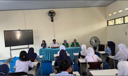 Kegiatan Sosialisasi dan Silaturahmi Fakultas Perikanan dan Ilmu Kelautan Universitas Muslim Indonesia (FPIK UMI) di SMK Negeri 9 Makassar