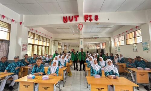 Kegiatan Sosialisasi dan Silaturahmi Fakultas Perikanan dan Ilmu Kelautan Universitas Muslim Indonesia (FPIK UMI) di SMA Negeri 8 Makassar
