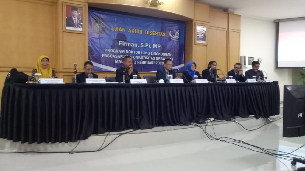 Dr. Ir. Hasnidar, MS Menjadi Penguji Sekaligus CO-Promotor pada ujian Disertasi di Universitas Brawijaya Malang